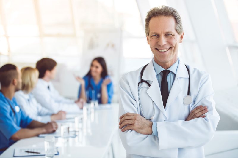 medical-doctors-at-the-conference-E49QVN6.jpg